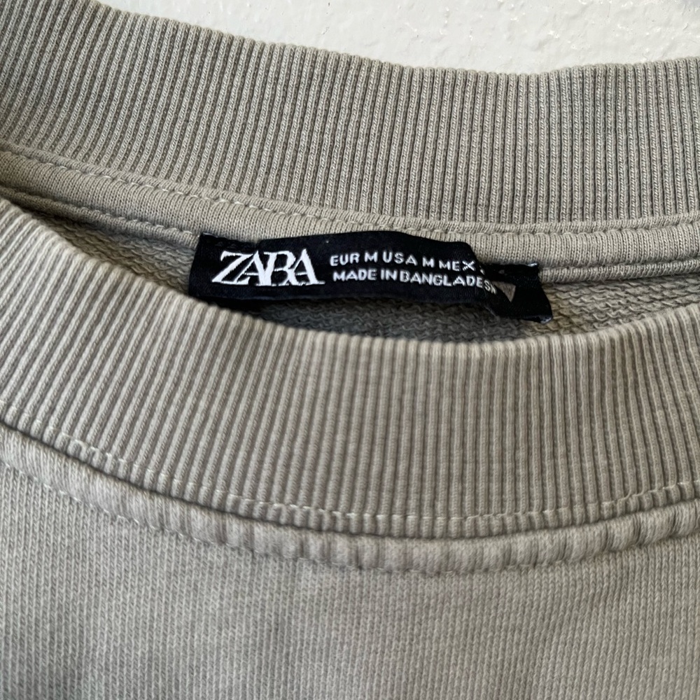Zara Men's Light Gray Crewneck Sweater